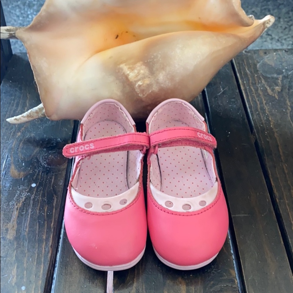 Sz 7 Baby crocs